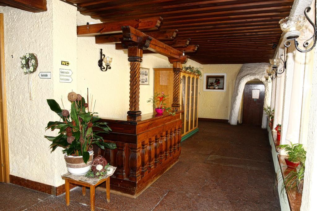 Stiftsgasthof Hochburg 외부 사진