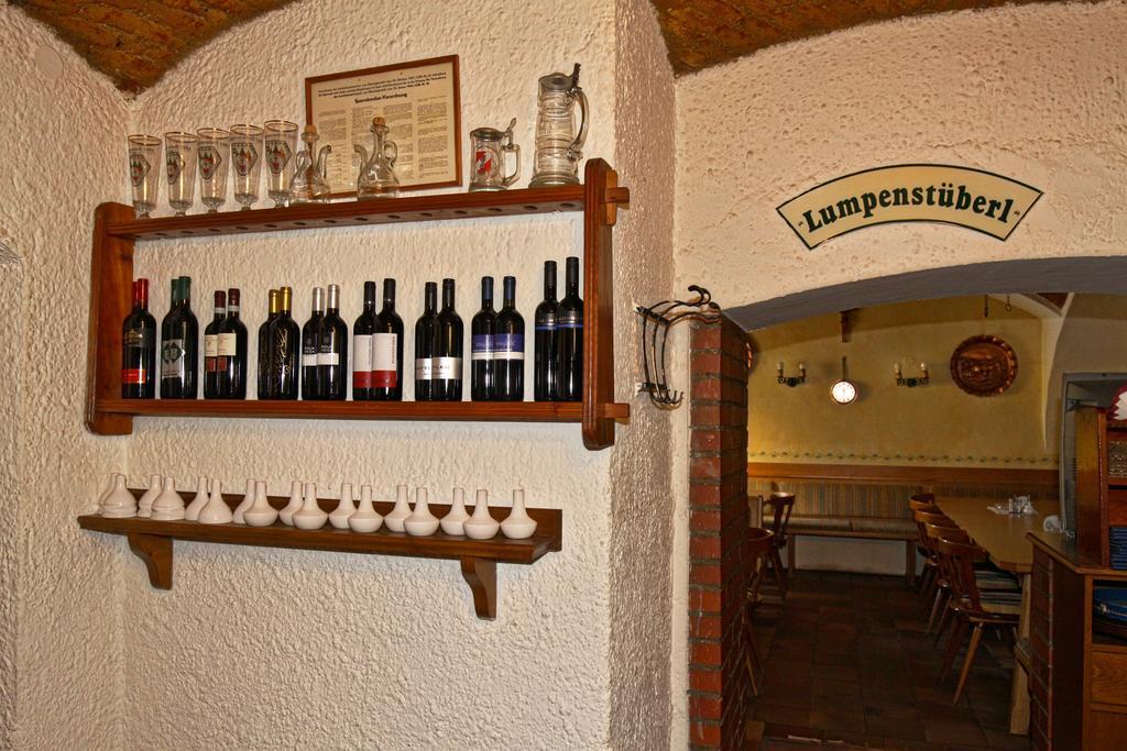 Stiftsgasthof Hochburg 외부 사진